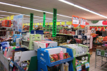 Rabatte wohin das Auge blickt. In polnischen Supermärkten wird den Kunden noch was geboten.