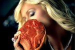 Paris Hilton sucht Frischfleisch.